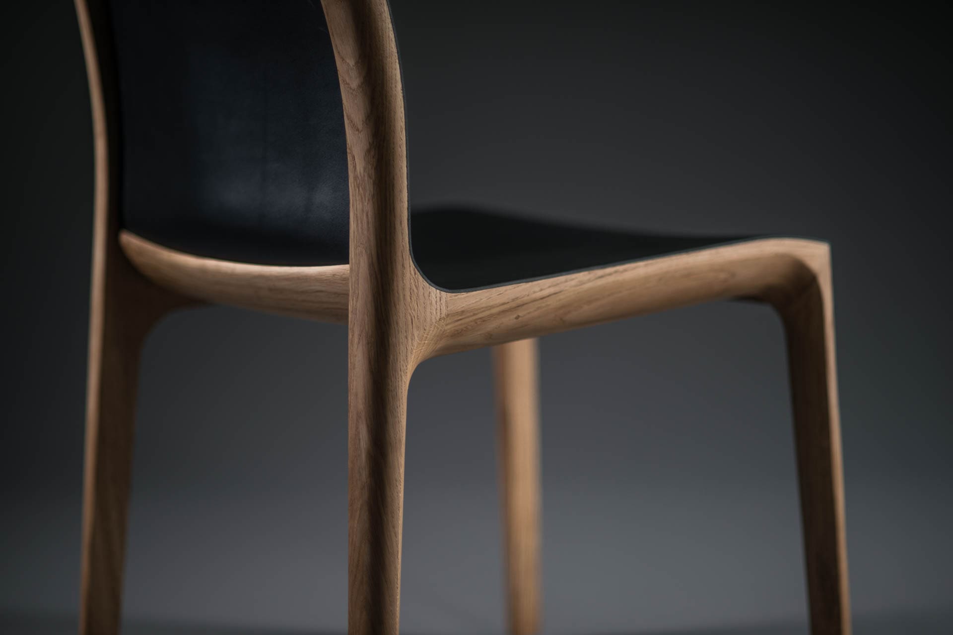 invito-stuhl-artisan-massivholz