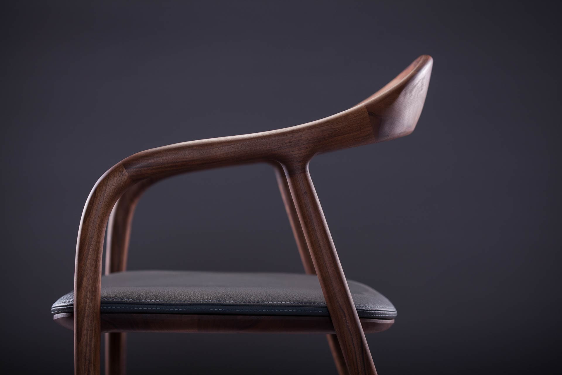 neva-stuhl-artisan-wallnuss