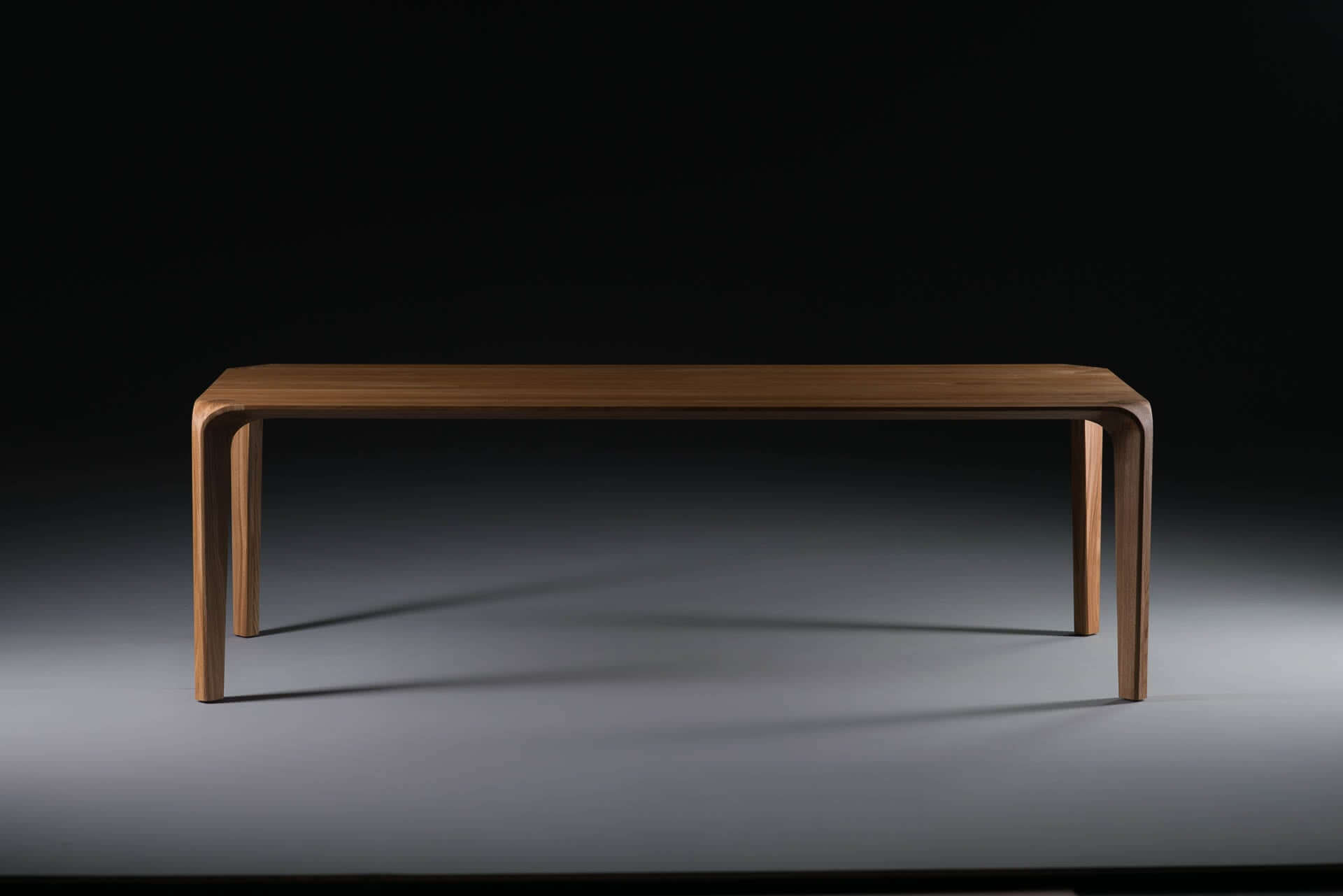 flow-tisch-artisan-wallnuss