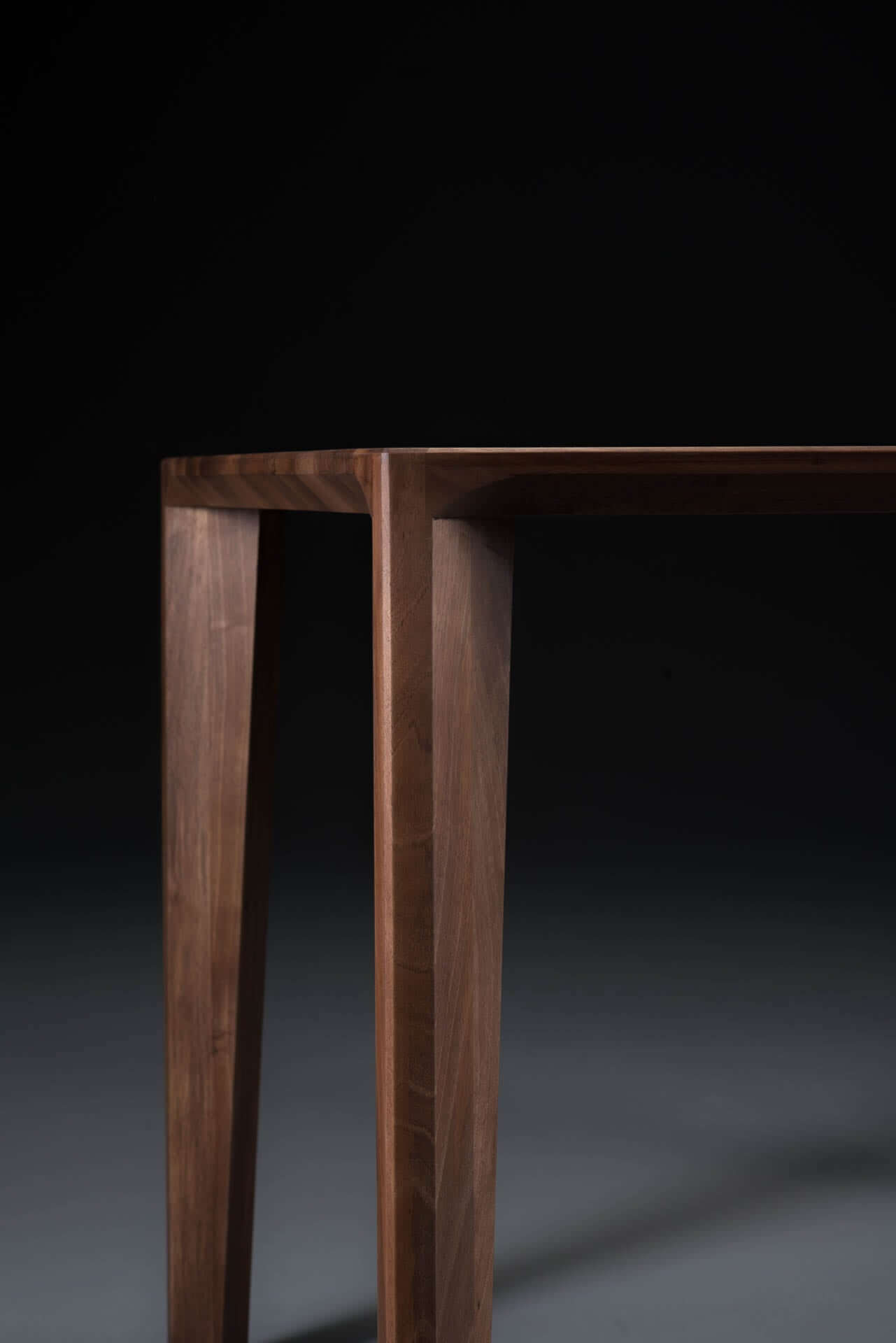 hanny-tisch-artisan-wallnuss