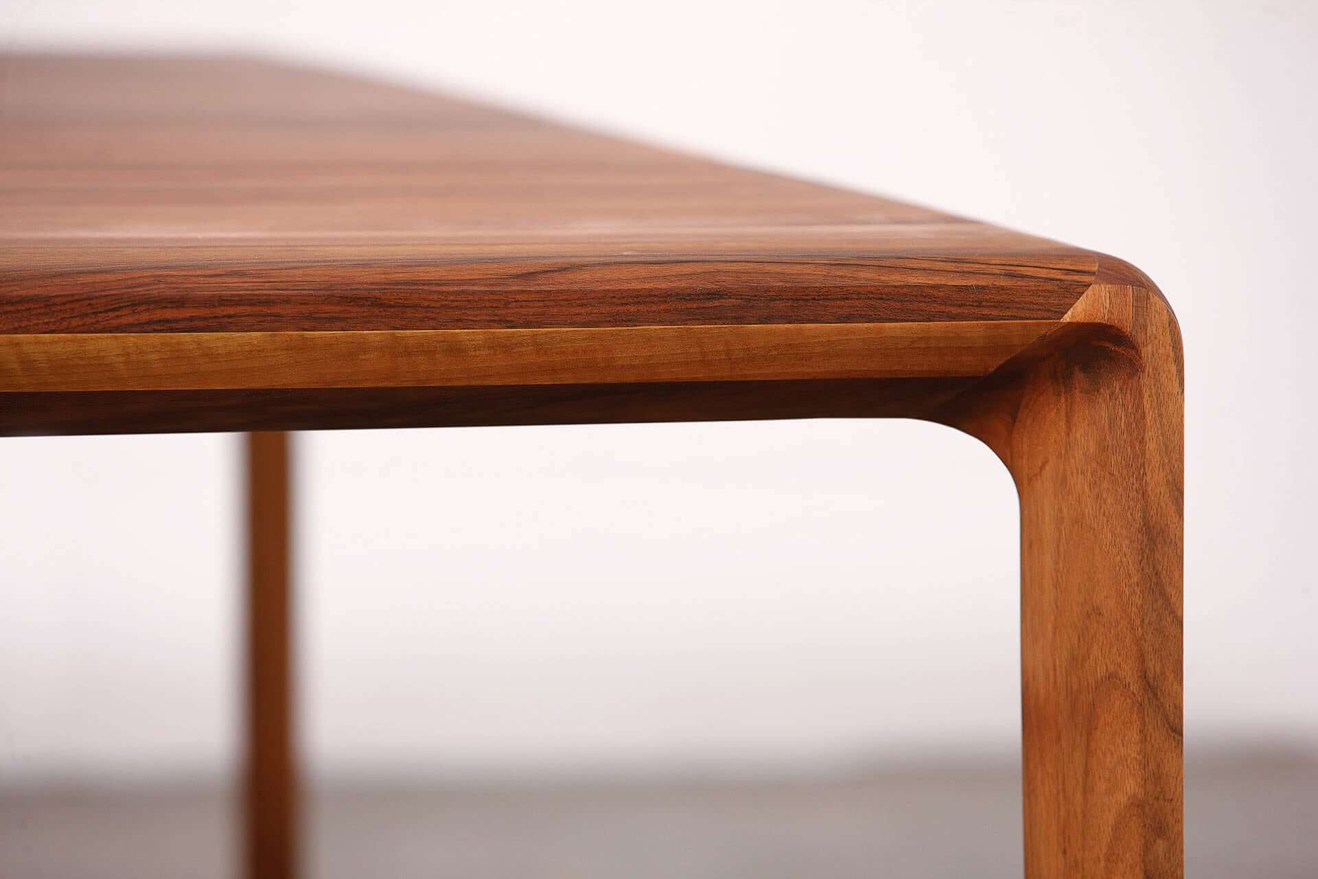 invito-tisch-artisan-abgerundet