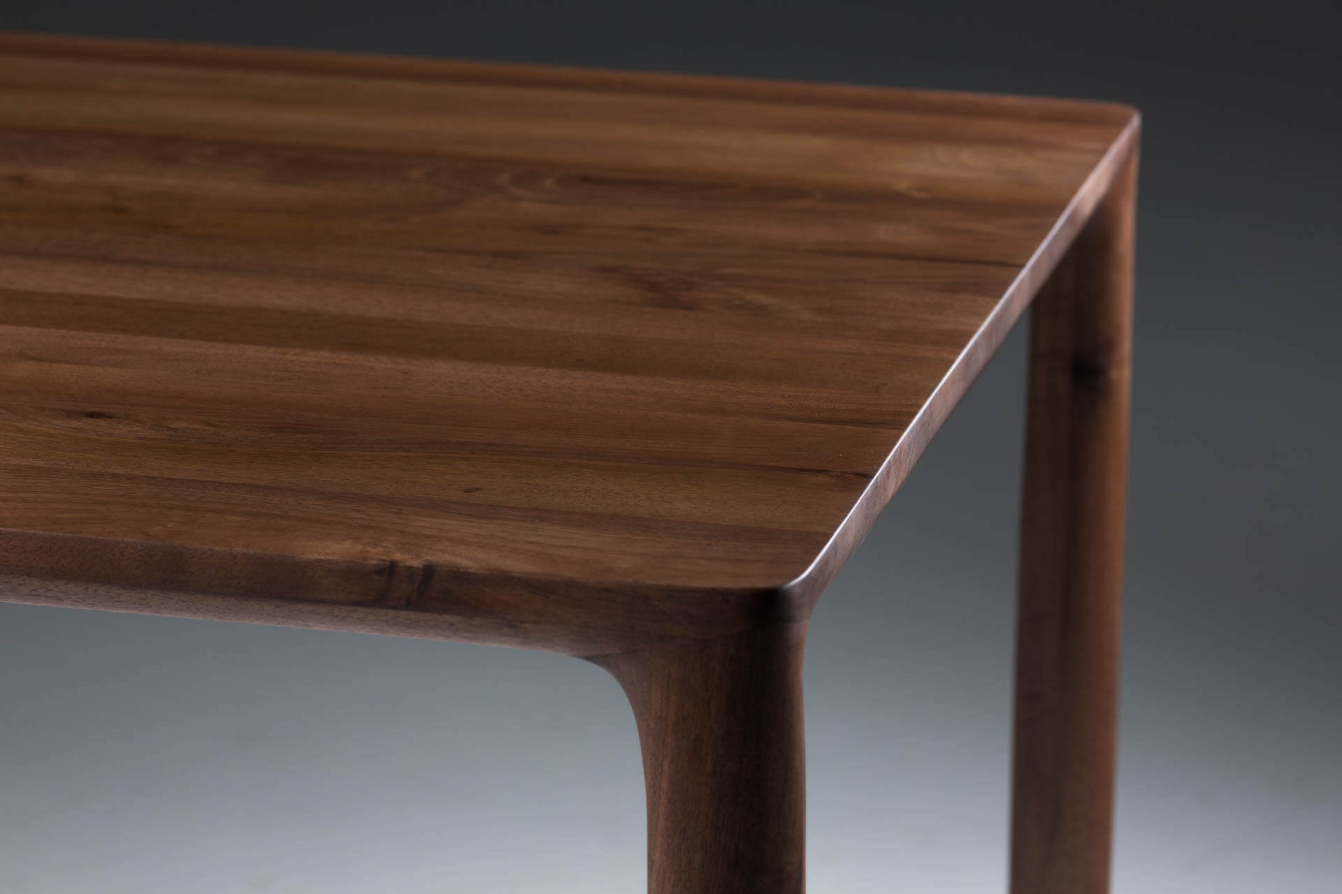 jean-tisch-artisan-amerikanischer-nussbaum