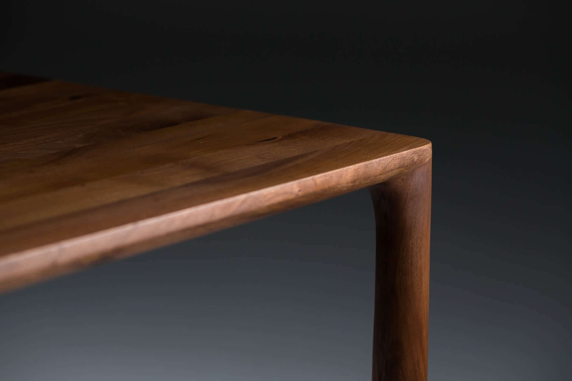 jean-tisch-artisan-wallnuss