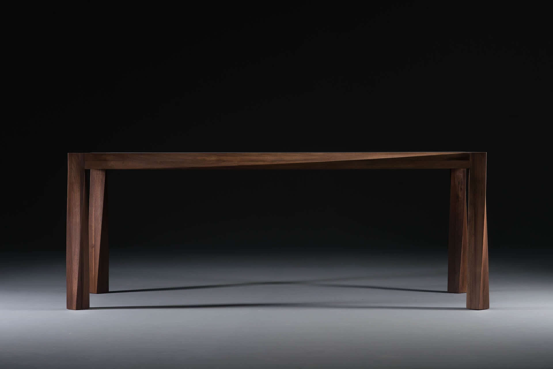 torsio-massivholztisch-artisan