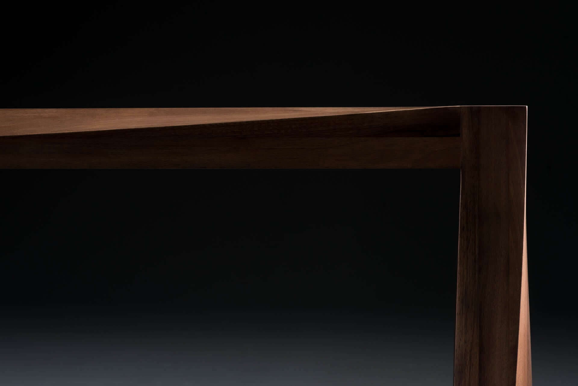 torsio-sondertisch-artisan