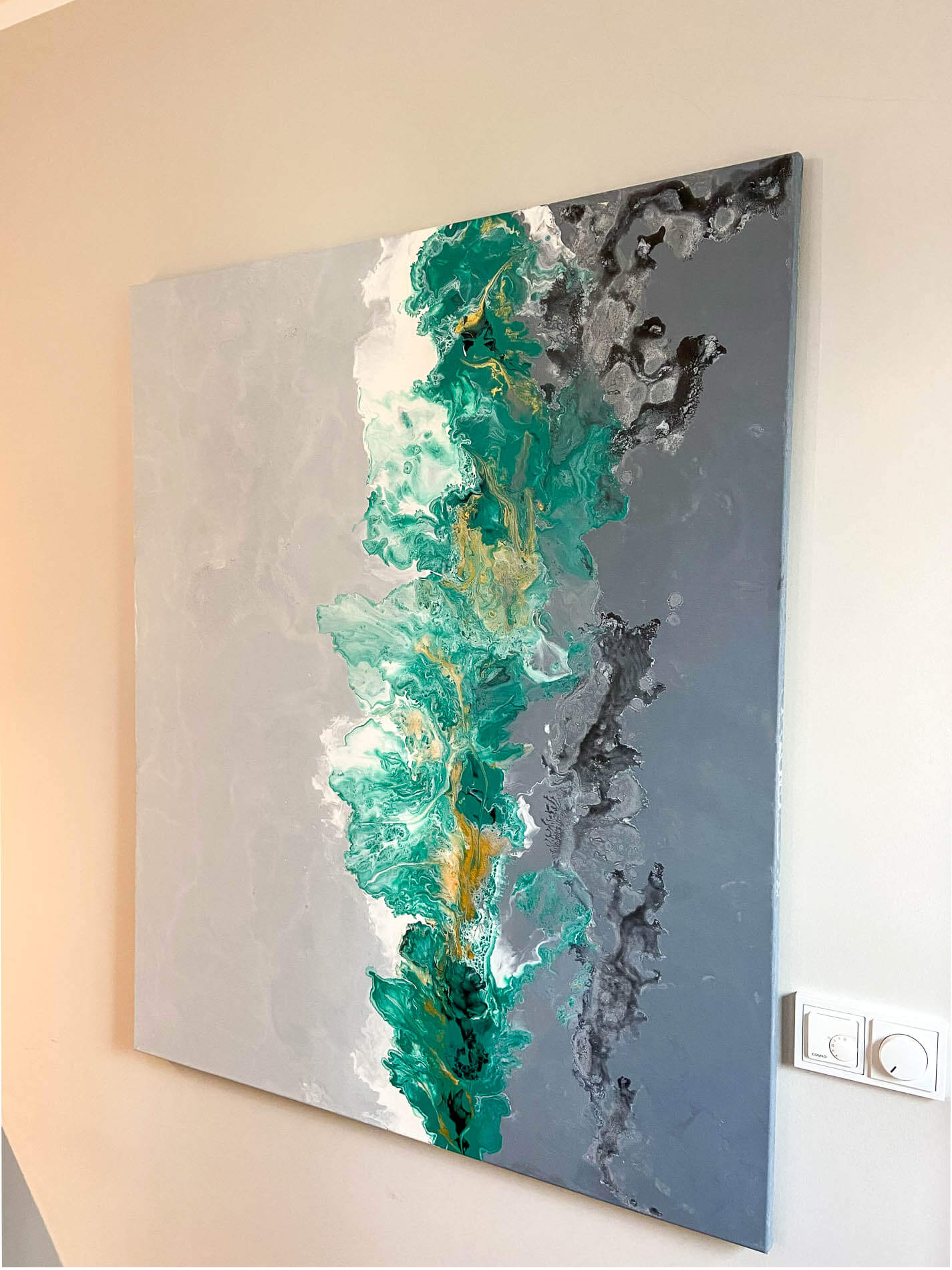 30-ba-designermoebel-acrylbild-xxl-format-gruen-smaragt-weiss