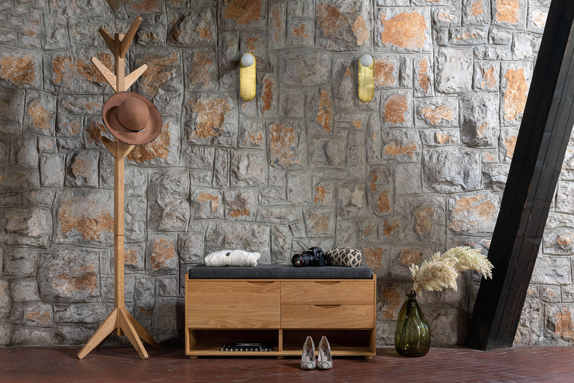 ba-designmoebel-moebello-flurstaender-massivholz