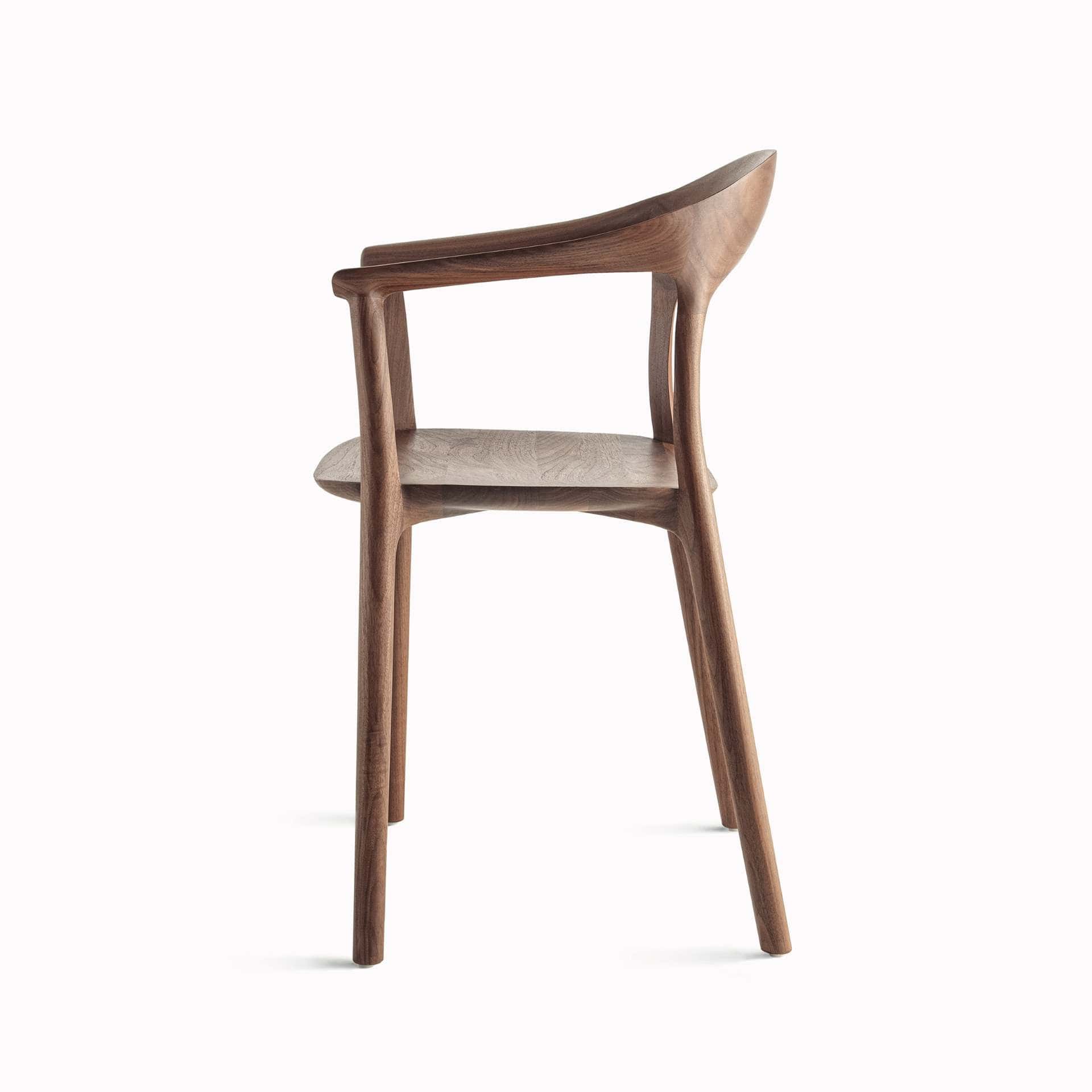 ba-designermoebel-Elle-Stuhl-armlehne-wallnuss-min